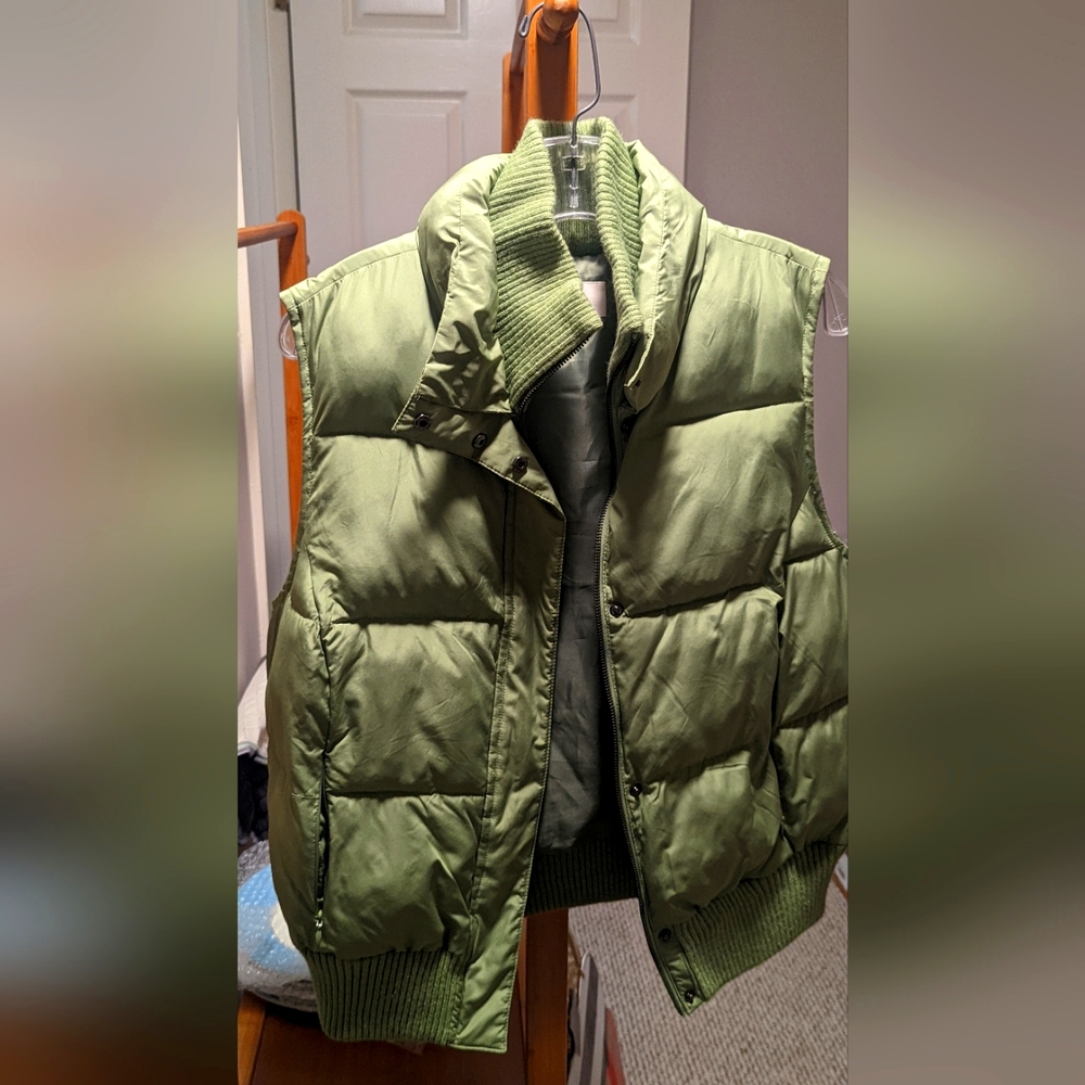 Merona green puffer vest